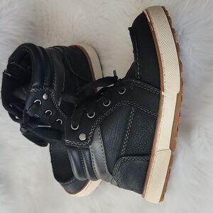 Eddie Bauer High-Top Shoes, 11